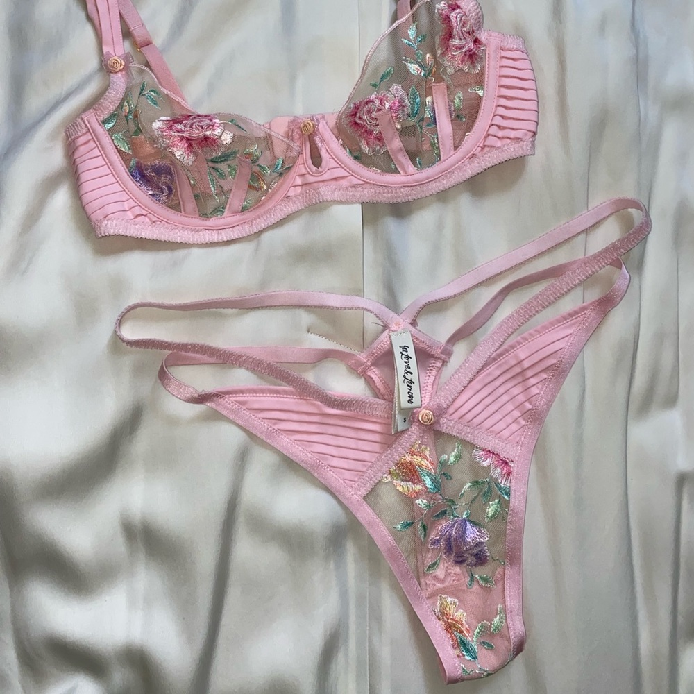 For Love and Lemons Watercolor Pastel 2 Piece Set